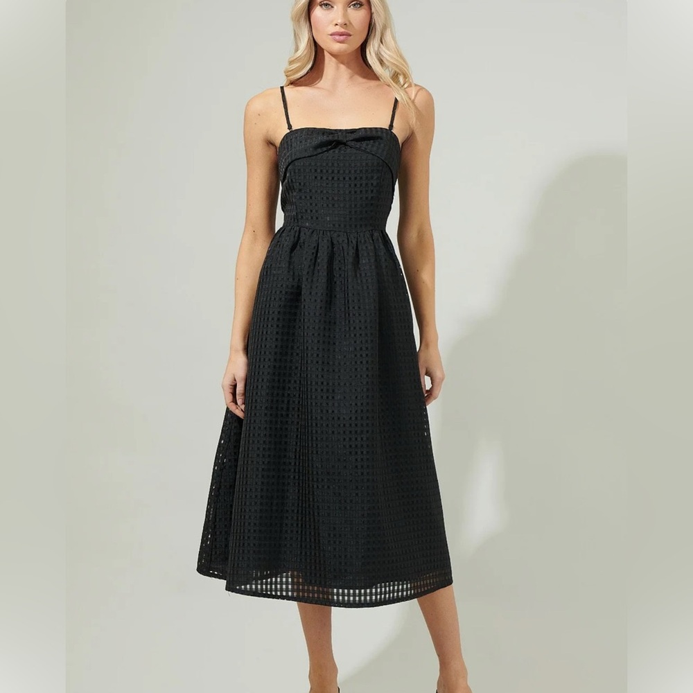The Cary Chest Bow Midi Dress Brand New With Tags Size L